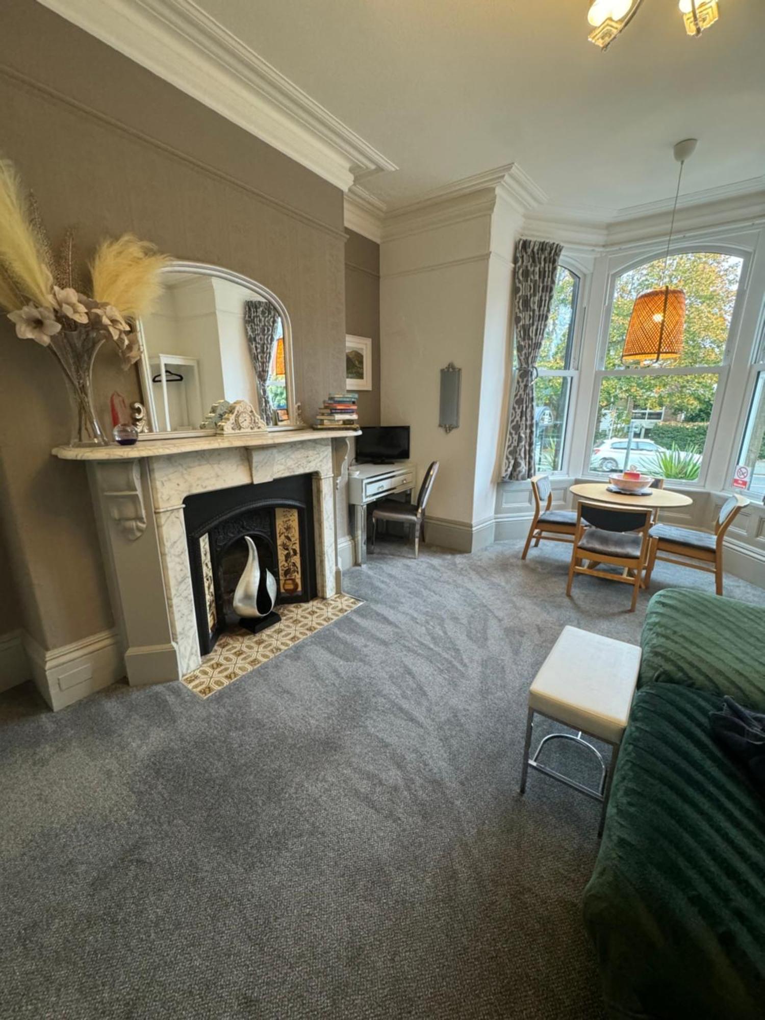 2 Bed Ground Floor Apartment, Sleeps 4 With Free Parking Harrogate Exteriér fotografie